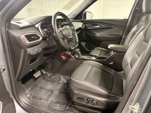 Used 2021 Chevrolet TrailBlazer RS w/ Sun and Liftgate Package AWD/4WD image 9
