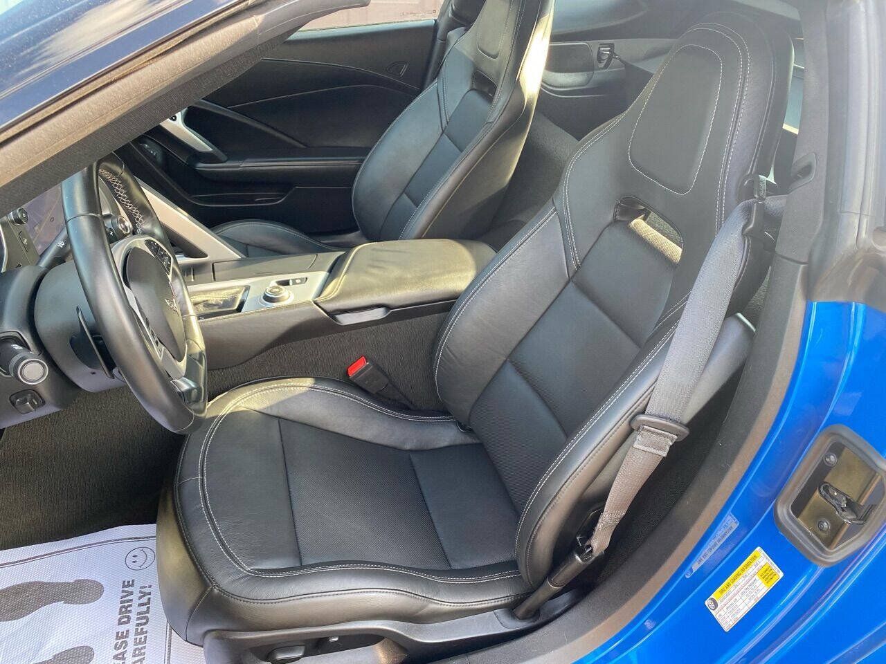 Used 2016 Chevrolet Corvette Stingray Coupe RWD image 38