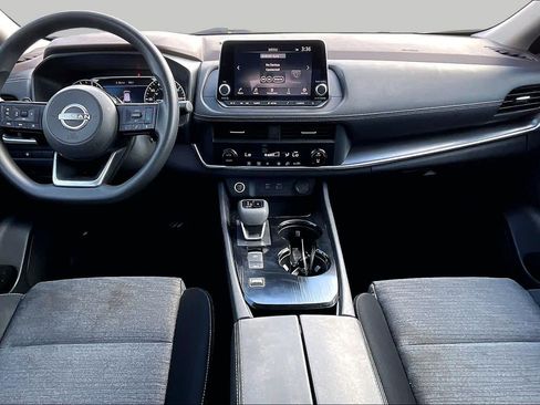 Certified 2023 Nissan Rogue SV FWD image 16