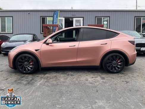 Used 2022 Tesla Model Y Performance AWD/4WD image 5
