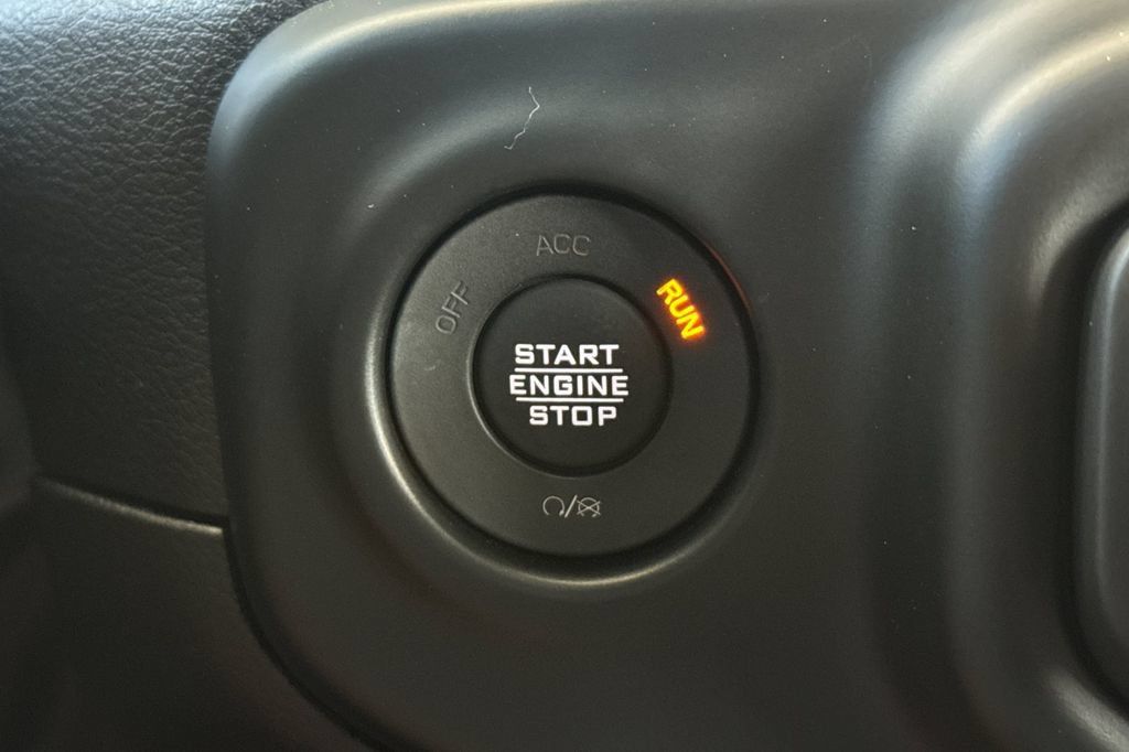 Used 2023 Jeep Wrangler Unlimited Sport AWD/4WD image 27