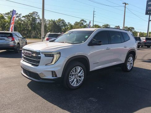 Used 2024 GMC Acadia Elevation w/ Luxury Package AWD/4WD image 4