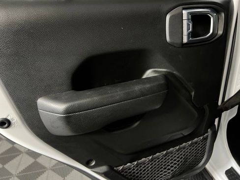 Used 2021 Jeep Wrangler Unlimited Sport image 26