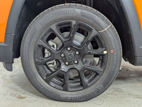 New 2026 Jeep Compass Latitude image 11