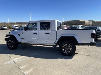 New 2026 Jeep Gladiator Sport
