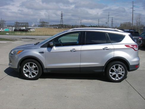 Used 2014 Ford Escape Titanium AWD/4WD image 10