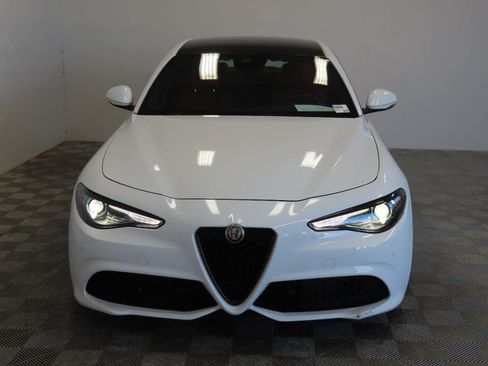 Used 2022 Alfa Romeo Giulia Sprint RWD image 2