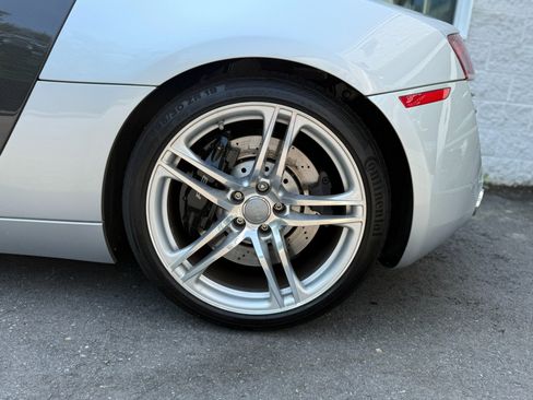 Used 2011 Audi R8 V8 image 33