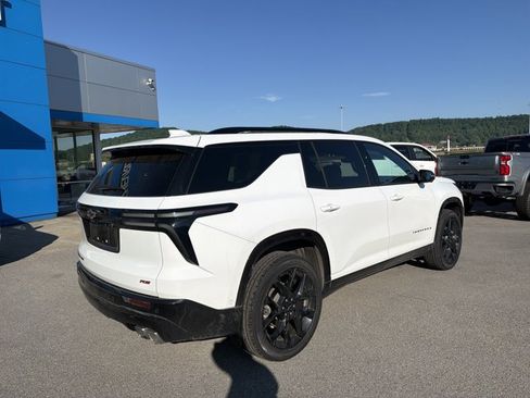 Used 2024 Chevrolet Traverse RS AWD/4WD image 4