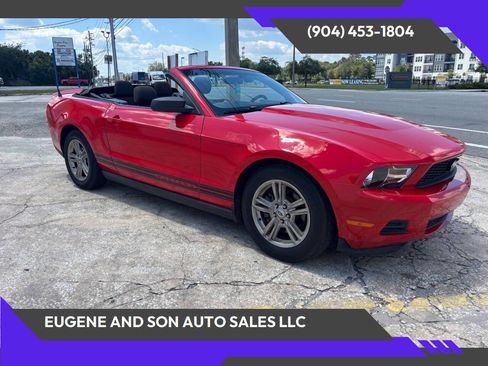 Used 2012 Ford Mustang Convertible RWD image 1