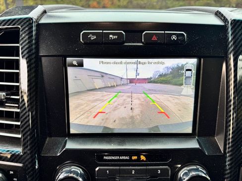 Used 2015 Ford F150 Lariat image 23