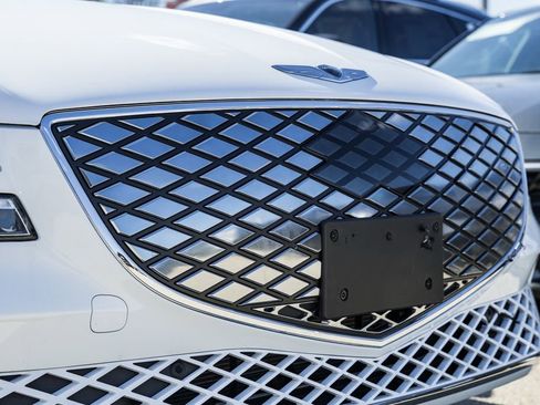 Used 2024 Genesis G80 image 10