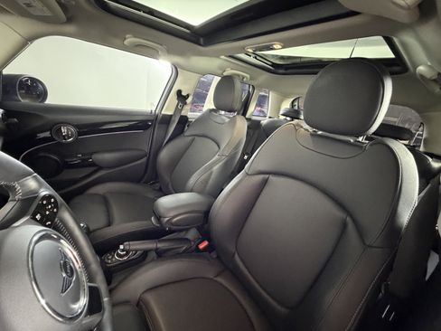 Used 2024 MINI Cooper S FWD image 9