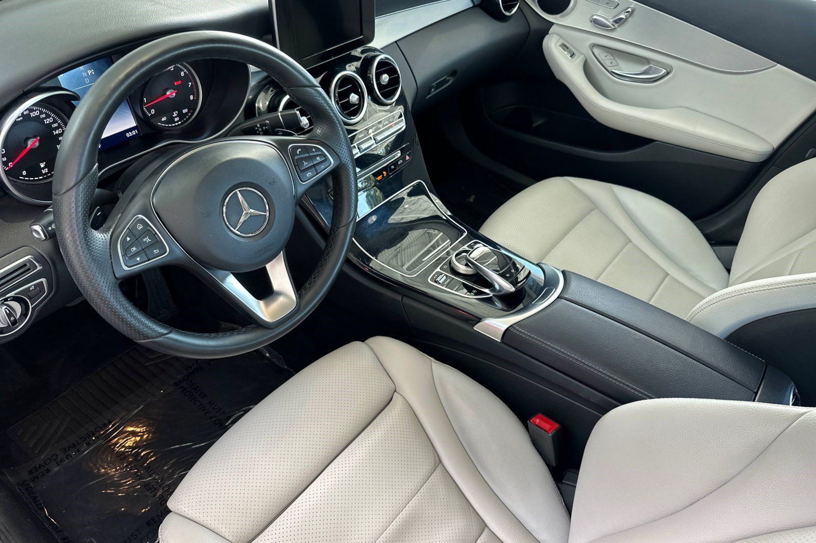 Used 2016 Mercedes-Benz C 300 Sedan image 11