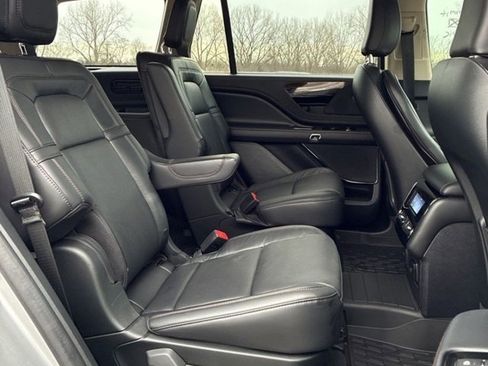 Used 2023 Lincoln Aviator Grand Touring w/ Equipment Group 301A image 9