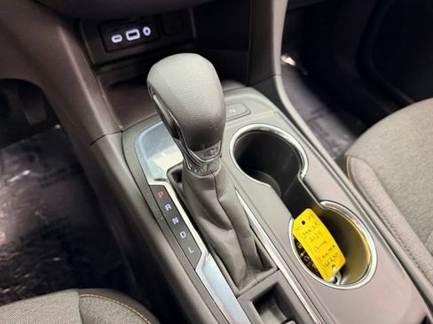 Certified 2024 Chevrolet Equinox LT FWD image 17