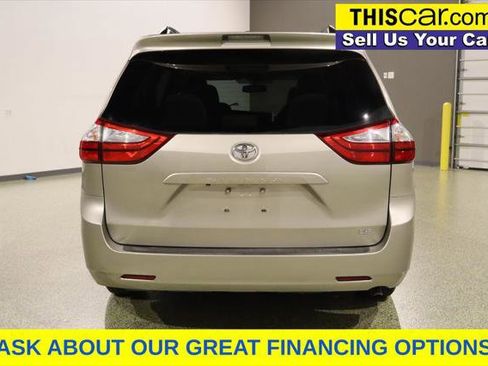 Used 2015 Toyota Sienna LE FWD image 7
