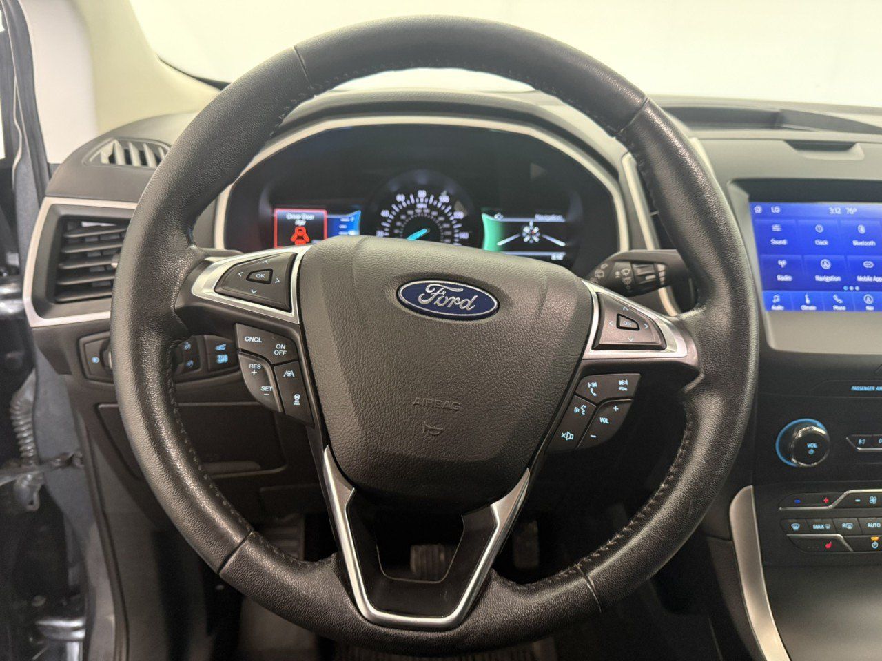 Used 2020 Ford Edge SEL w/ Convenience Package AWD/4WD image 20