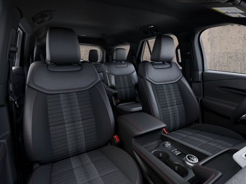 New 2027 Ford Explorer ST-Line AWD/4WD image 10