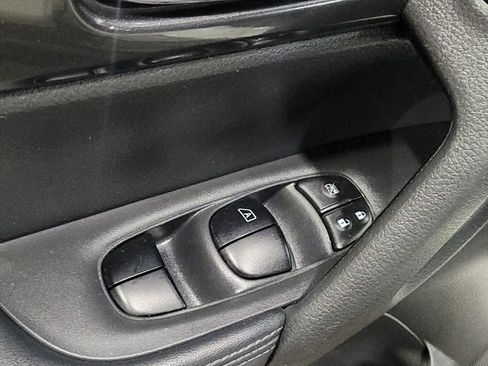 Used 2017 Nissan Rogue S AWD/4WD image 27