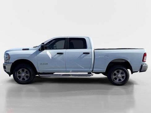 Used 2024 RAM 2500 Big Horn AWD/4WD image 3