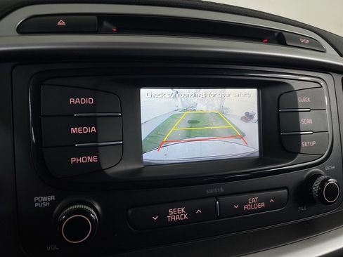 Used 2018 Kia Sorento L image 15