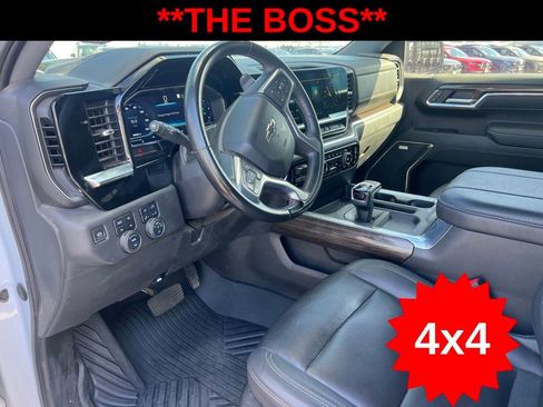 Used 2023 Chevrolet Silverado 1500 LT Trail Boss w/ LT Trail Boss Premium Package image 14