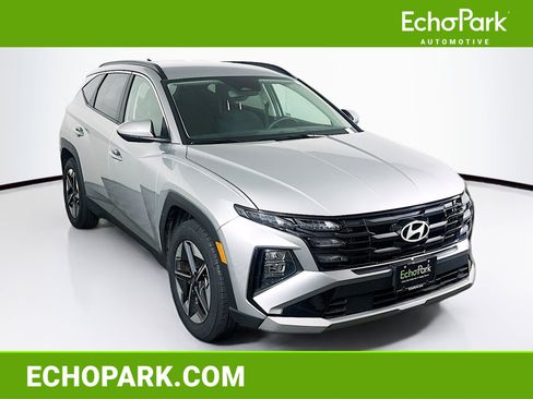 Used 2025 Hyundai Tucson SEL FWD image 1