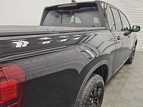 New 2026 Honda Ridgeline Black Edition image 9
