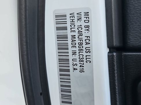 Used 2020 Jeep Grand Cherokee Limited X image 36