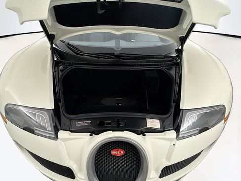 Used 2011 Bugatti Veyron AWD/4WD image 25