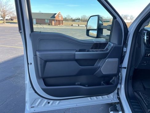 New 2026 Ford F250 Lariat image 25