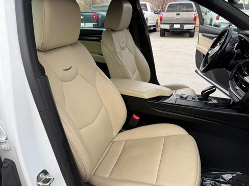 Used 2023 Cadillac CT5 Luxury image 25