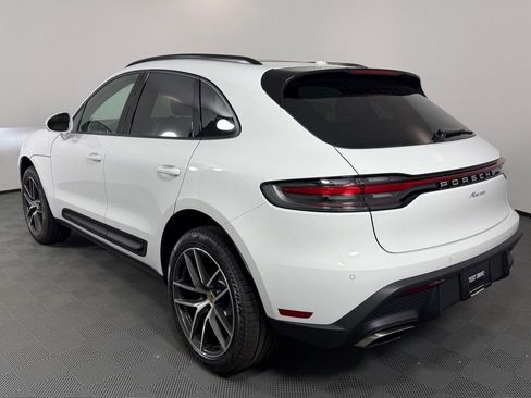Certified 2026 Porsche Macan AWD/4WD image 3