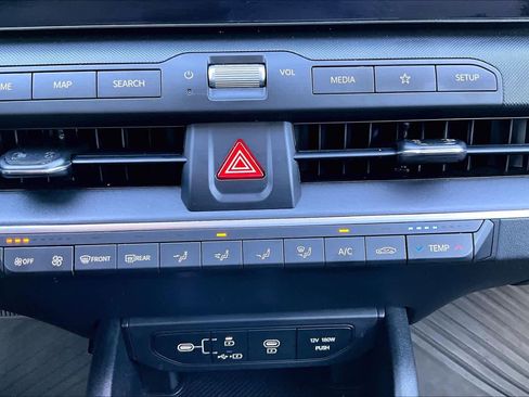 Used 2025 Kia K4 LXS image 31