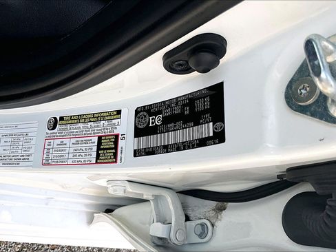 Used 2024 Toyota Camry SE FWD image 35