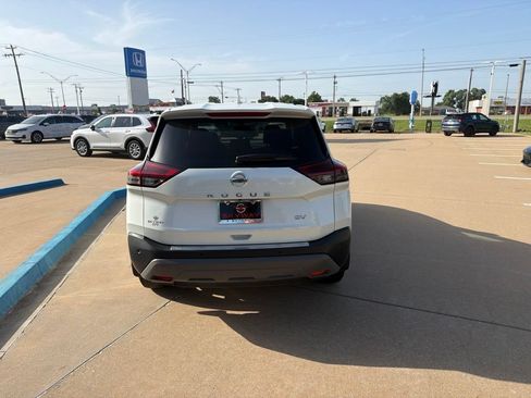 Used 2021 Nissan Rogue SV FWD image 10
