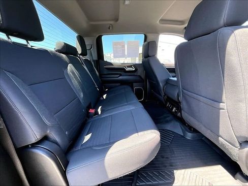 Used 2023 Chevrolet Silverado 1500 RST AWD/4WD image 16