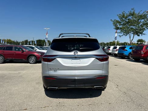 Used 2020 Buick Enclave Essence w/ Sound and Sites Package image 12