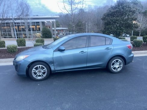 Used 2011 MAZDA MAZDA3 i Sport image 2
