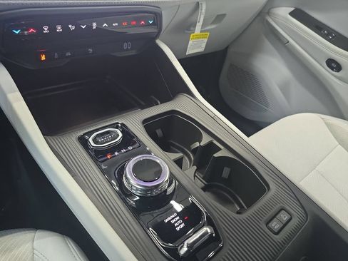 New 2026 Jeep Cherokee Laredo AWD/4WD image 25
