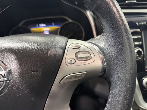 Used 2018 Nissan Murano SL w/ Moonroof Package image 18