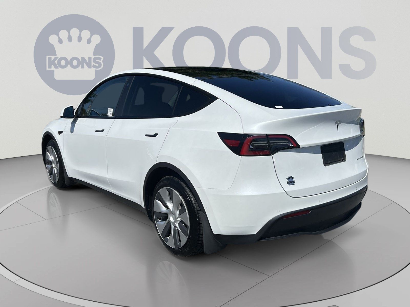Used 2021 Tesla Model Y Long Range AWD/4WD image 4