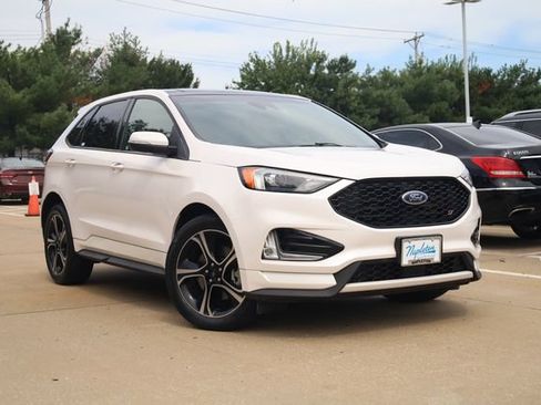 Used 2019 Ford Edge ST w/ Convenience Package AWD/4WD image 3