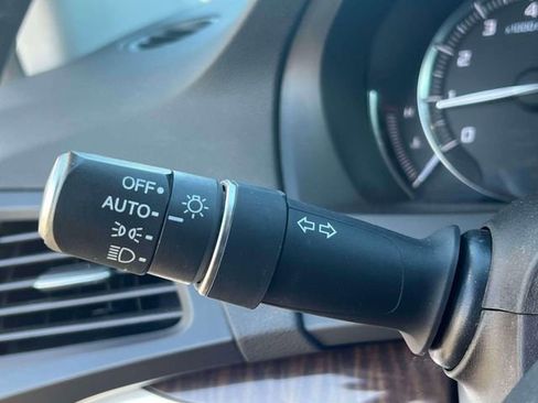 Used 2020 Acura MDX SH-AWD image 31
