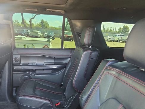 Used 2019 Ford Expedition Limited w/ Equipment Group 303A AWD/4WD image 11