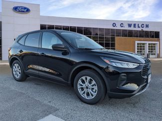 New 2025 Ford Escape Active image 1