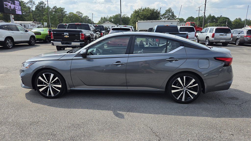 Used 2022 Nissan Altima 2.5 SR FWD image 3
