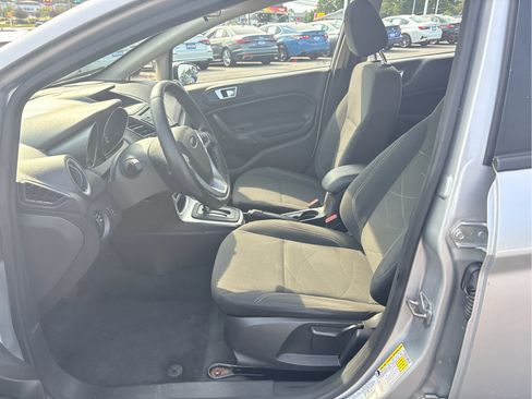 Used 2016 Ford Fiesta SE FWD image 9
