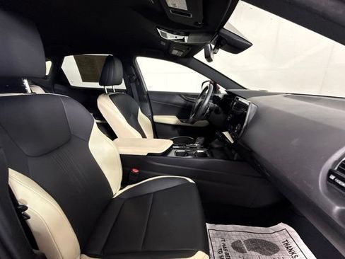 Used 2022 Lexus NX 250 FWD w/ Towing Package (2000 Lbs) image 35